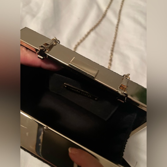 ❤️ Black Woven Leather Clutch, Gold Chain NWOT - Picture 2 of 6